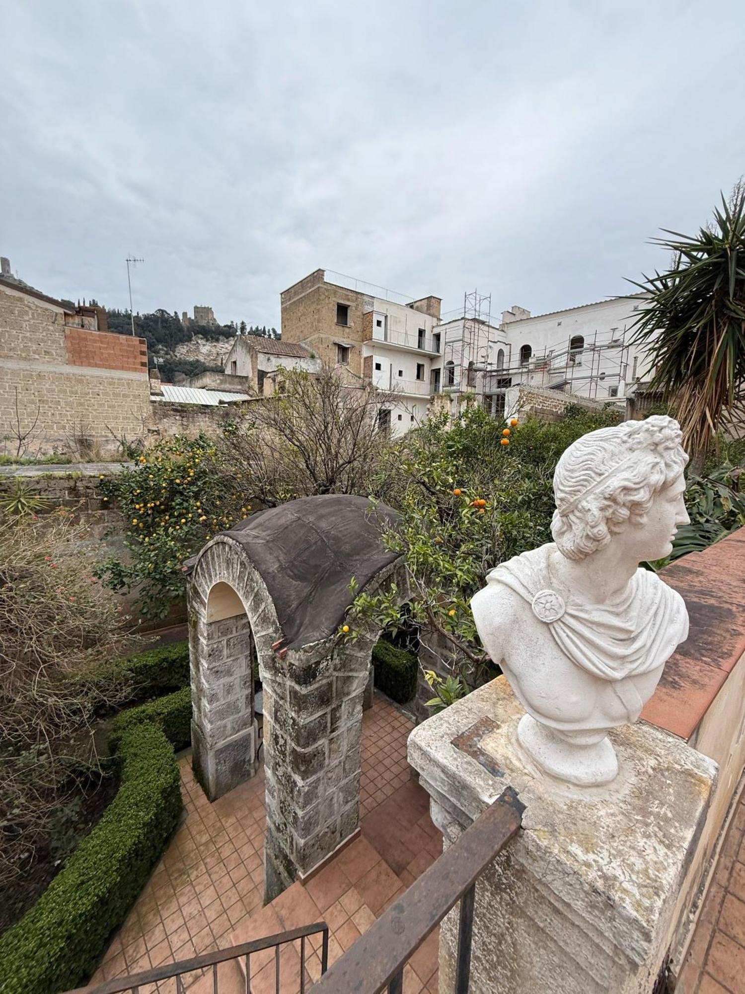 La Lanciolla Apartment Maddaloni Bagian luar foto
